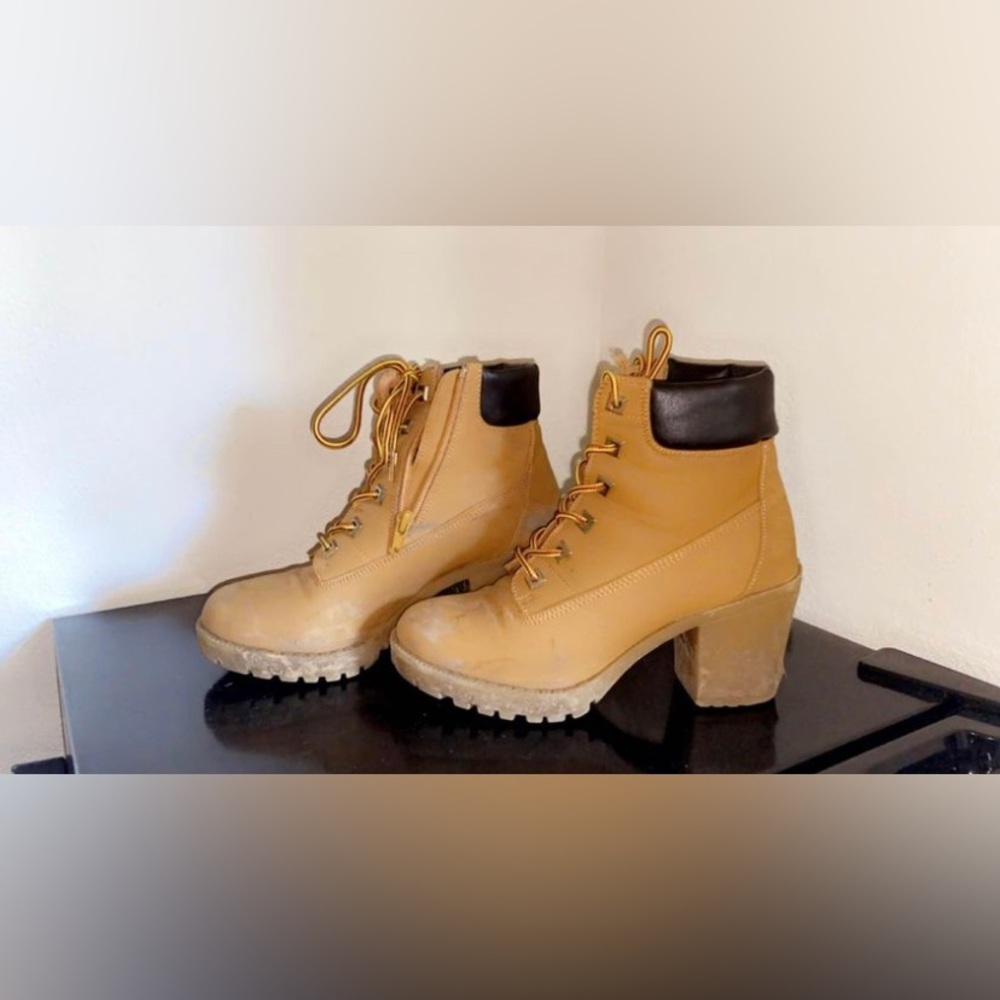 Fall boots